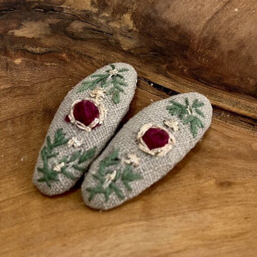 vyšívané sponky růžička